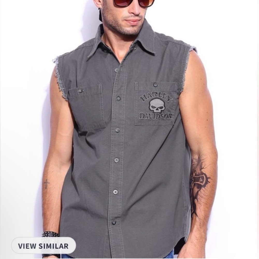 Harley-Davidson Men Grey Skull Blowout sleeveless
Button down Size L